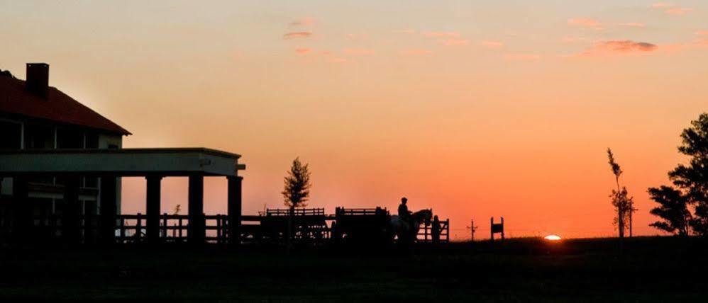 Estancia Turistica Finca Piedra Mal Abrigo Buitenkant foto